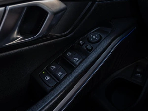 Седан BMW 3 серия 2019 года, 3300000 рублей, Краснодар