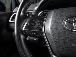 Седан Toyota Camry 2019 года, 2199000 рублей, Волгоград