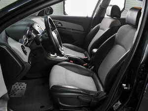 Хетчбэк Chevrolet Cruze 2013 года, 834000 рублей, Воронеж