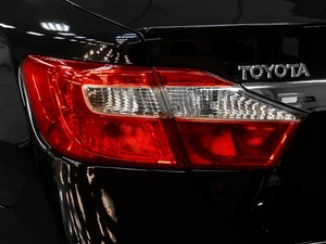 Седан Toyota Camry 2012 года, 1525000 рублей, Тюмень
