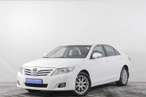 Седан Toyota Camry 2011 года, 1099000 рублей, Кемерово