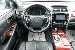 Седан Toyota Camry 2013 года, 2099000 рублей, Красноярск