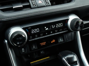 Внедорожник Toyota RAV4 2019 года, 3555000 рублей, Краснодар