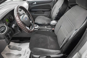 Хетчбэк Ford Focus 2006 года, 399000 рублей, Барнаул