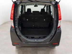 Минивэн Toyota Roomy 2020 года, 1240000 рублей, Красноярск