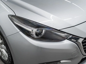 Хетчбэк Mazda Axela 2017 года, 1100000 рублей, Красноярск