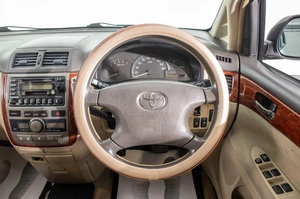 Минивэн Toyota Ipsum 2001 года, 759000 рублей, Барнаул