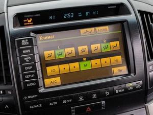 Внедорожник Toyota Land Cruiser 2011 года, 3130000 рублей, Краснодар