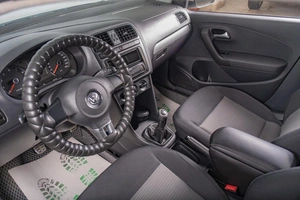 Седан Volkswagen Polo 2011 года, 769000 рублей, Томск