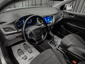 Седан Hyundai Solaris 2018 года, 1199000 рублей, Красноярск