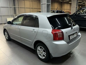 Хетчбэк Toyota Corolla Runx 2003 года, 597000 рублей, Красноярск