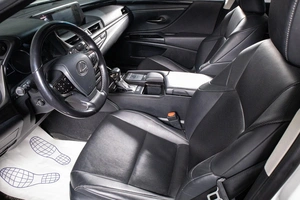 Седан Lexus ES 2020 года, 4199000 рублей, Сургут