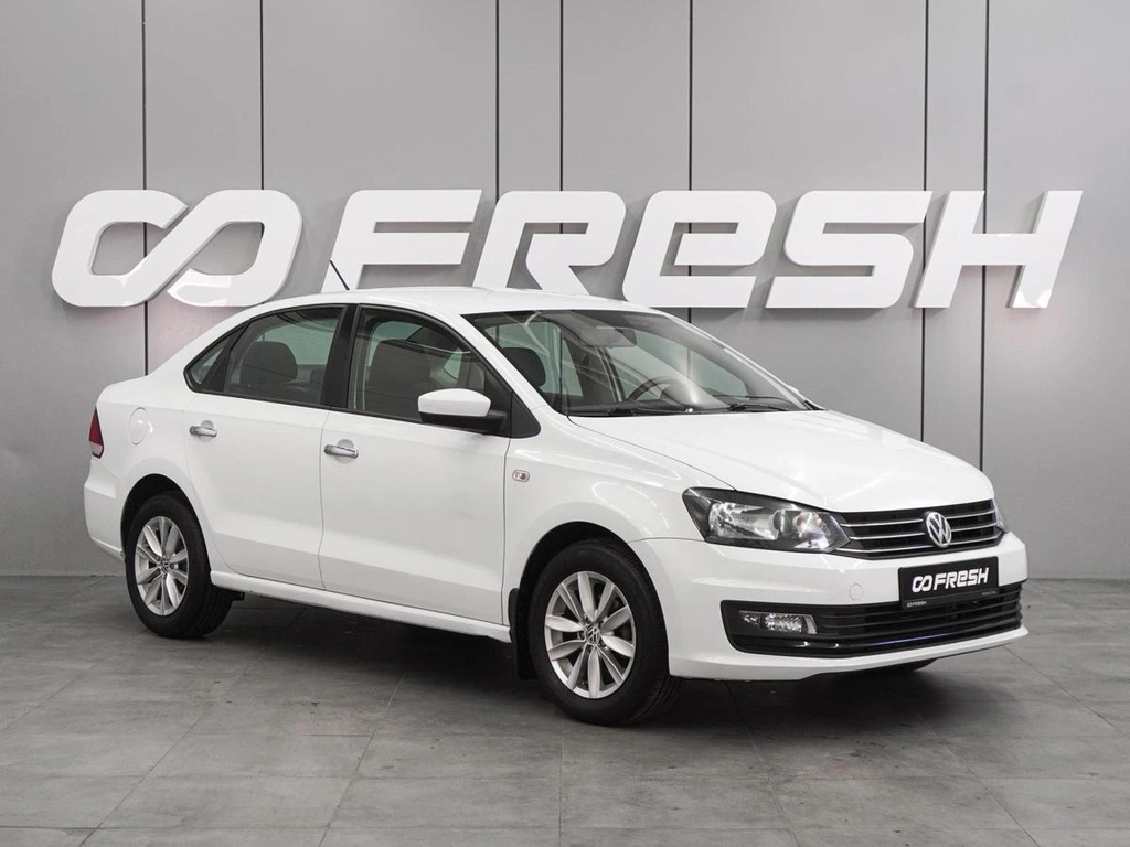 Седан Volkswagen Polo 2015 года, 1060000 рублей, Воронеж