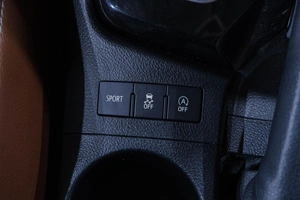 Хетчбэк Toyota Auris 2015 года, 1599000 рублей, Новокузнецк