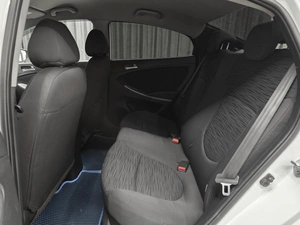 Седан Hyundai Solaris 2016 года, 899000 рублей, Красноярск