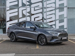 Лифтбек JAC J7 2023 года, 1378000 рублей, Краснодар