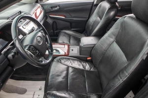 Седан Toyota Camry 2013 года, 1639000 рублей, Барнаул