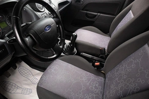 Хетчбэк Ford Fiesta 2008 года, 269000 рублей, Оренбург
