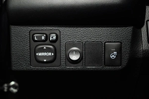 Внедорожник Toyota RAV4 2017 года, 2799000 рублей, Ульяновск