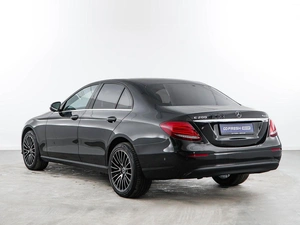 Седан Mercedes-benz E-класс 2019 года, 3329050 рублей, Москва