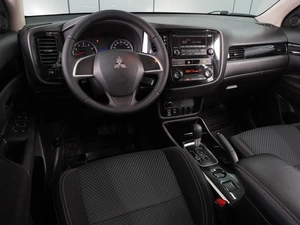 Внедорожник Mitsubishi Outlander 2019 года, 1696000 рублей, Воронеж