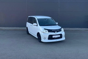 Минивэн Toyota Sienta 2013 года, 1100000 рублей, Солонцы
