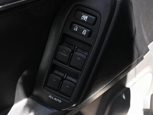 Внедорожник Toyota Land Cruiser Prado 2012 года, 2860000 рублей, Волгоград