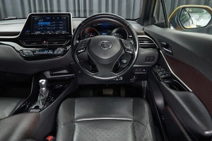 Внедорожник Toyota C-HR 2017 года, 2277000 рублей, Красноярск