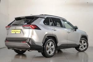 Внедорожник Toyota RAV4 2019 года, 3449000 рублей, Челябинск