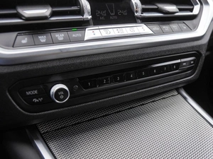 Седан BMW 3 серия 2020 года, 3880000 рублей, Волгоград