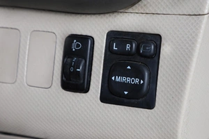 Минивэн Toyota Porte 2005 года, 659000 рублей, Новосибирск