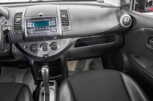 Хетчбэк Nissan Note 2012 года, 849000 рублей, Барнаул