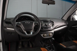 Седан ВАЗ (LADA) Vesta 2021 года, 800000 рублей, Омск