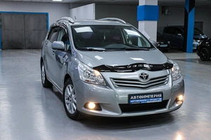 Минивэн Toyota Verso 2010 года, 1008000 рублей, Солонцы