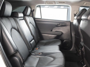 Внедорожник Toyota Highlander 2021 года, 5580000 рублей, Омск