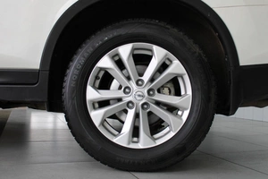Внедорожник Nissan X-Trail 2017 года, 2300000 рублей, Красноярск