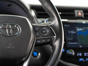 Седан Toyota Camry 2018 года, 2937444 рублей, Москва