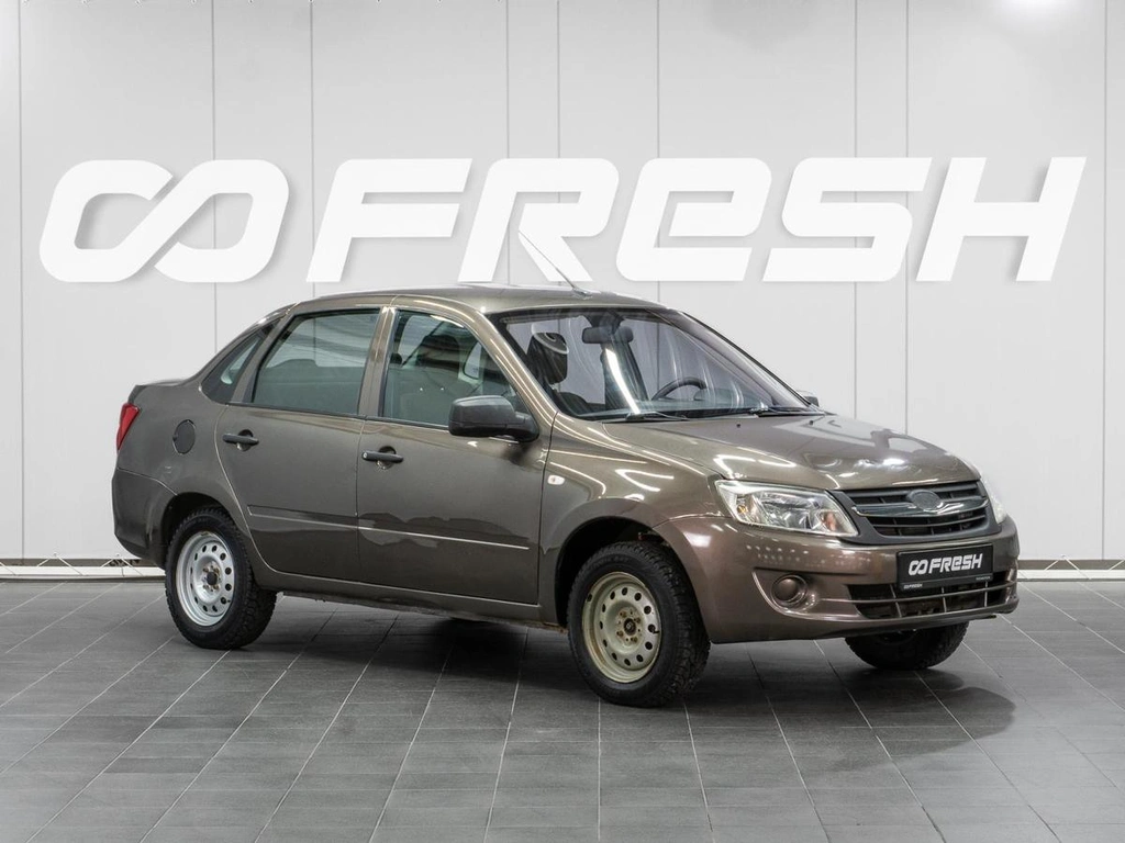 Седан ВАЗ (LADA) Granta 2018 года, 349000 рублей, Сургут