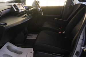Минивэн Honda Freed 2010 года, 1019000 рублей, Омск