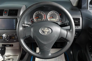 Универсал Toyota Corolla Fielder 2011 года, 1089000 рублей, Тюмень