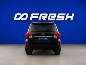 Внедорожник Toyota Land Cruiser 2013 года, 2999444 рублей, Москва