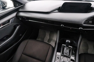 Хетчбэк Mazda 3 2019 года, 1769000 рублей, Красноярск