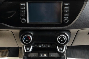 Хетчбэк Kia Rio X-Line 2018 года, 1469000 рублей, Тюмень