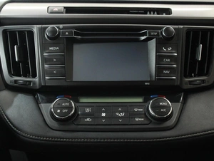 Внедорожник Toyota RAV4 2016 года, 2190000 рублей, Омск