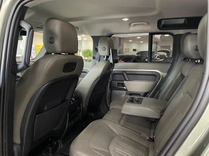 Внедорожник Land Rover Defender 2021 года, 4187000 рублей, Солонцы