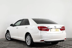 Седан Toyota Camry 2015 года, 2489000 рублей, Сургут