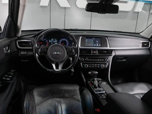 Седан Kia Optima 2018 года, 1650000 рублей, Тюмень