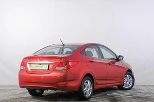 Седан Hyundai Solaris 2012 года, 899000 рублей, Кемерово