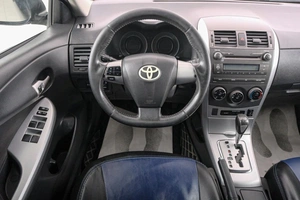 Седан Toyota Corolla 2012 года, 1159000 рублей, Красноярск