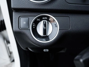 Седан Mercedes-benz C-класс 2011 года, 1425000 рублей, Ставрополь